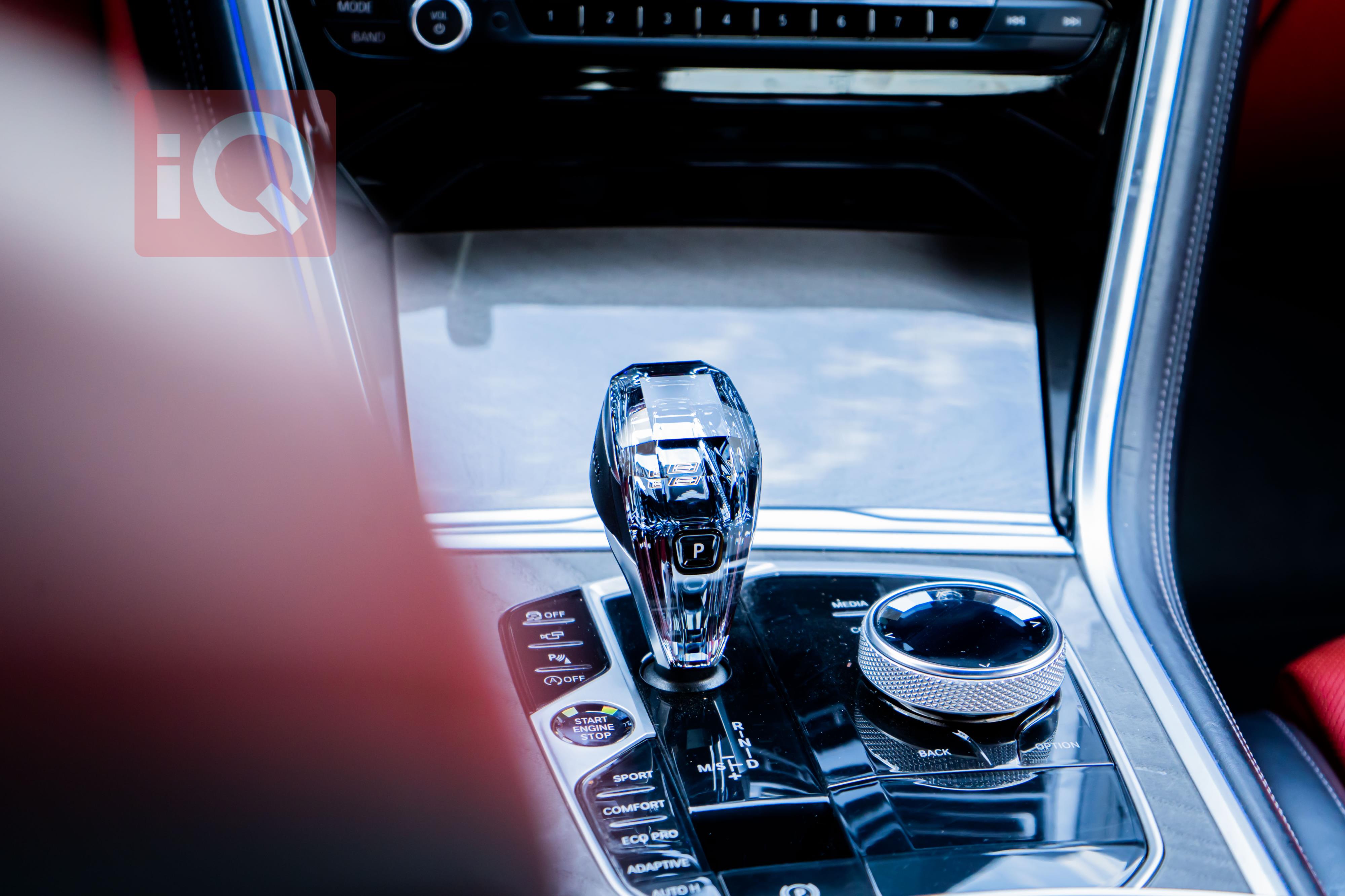 بي ام دبليو 8 الفئة